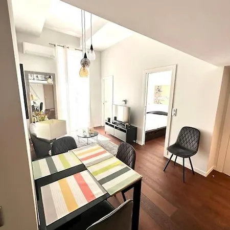 Grimaldi - Superbe T2 Proche De La Promenade Des Anglais