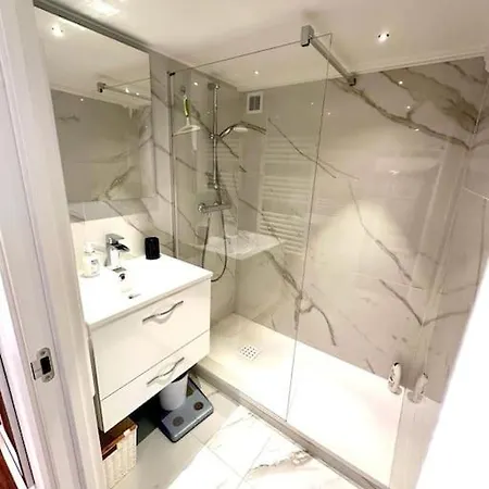 Grimaldi - Superbe T2 Proche De La Promenade Des Anglais Niza