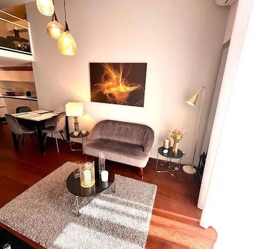 Grimaldi - Superbe T2 Proche De La Promenade Des Anglais *